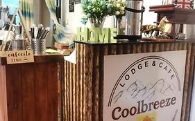 Cool Breeze Lodge And Cafe